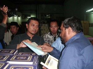 Kunjungan Yusuf Mansur dan Syaikh Farooq