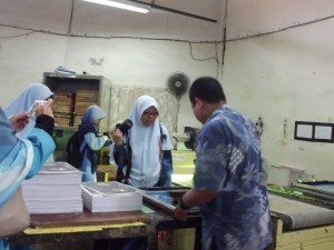 Kunjungan IkraMedia Malaysia ke Percatakan Syaamil Quran